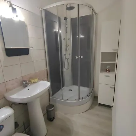 Appartement T2 Proche Et Tous Commerces Santa-Lucia-di-Moriani