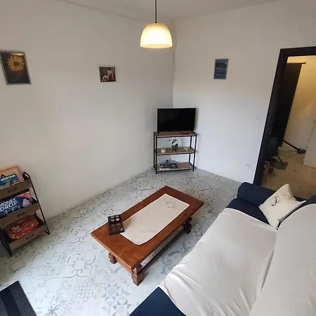 Apartment T2 Proche Et Tous Commerces